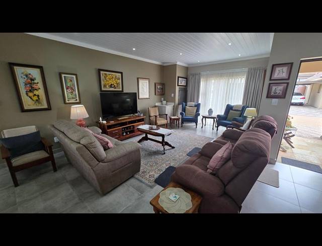 2 BEDROOM HOUSE FOR SALE IN DANA BAY